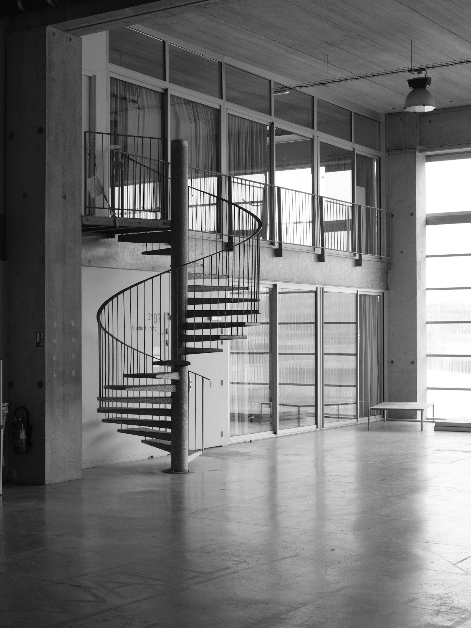 Wendeltreppe aus Stahl im Treppenhaus